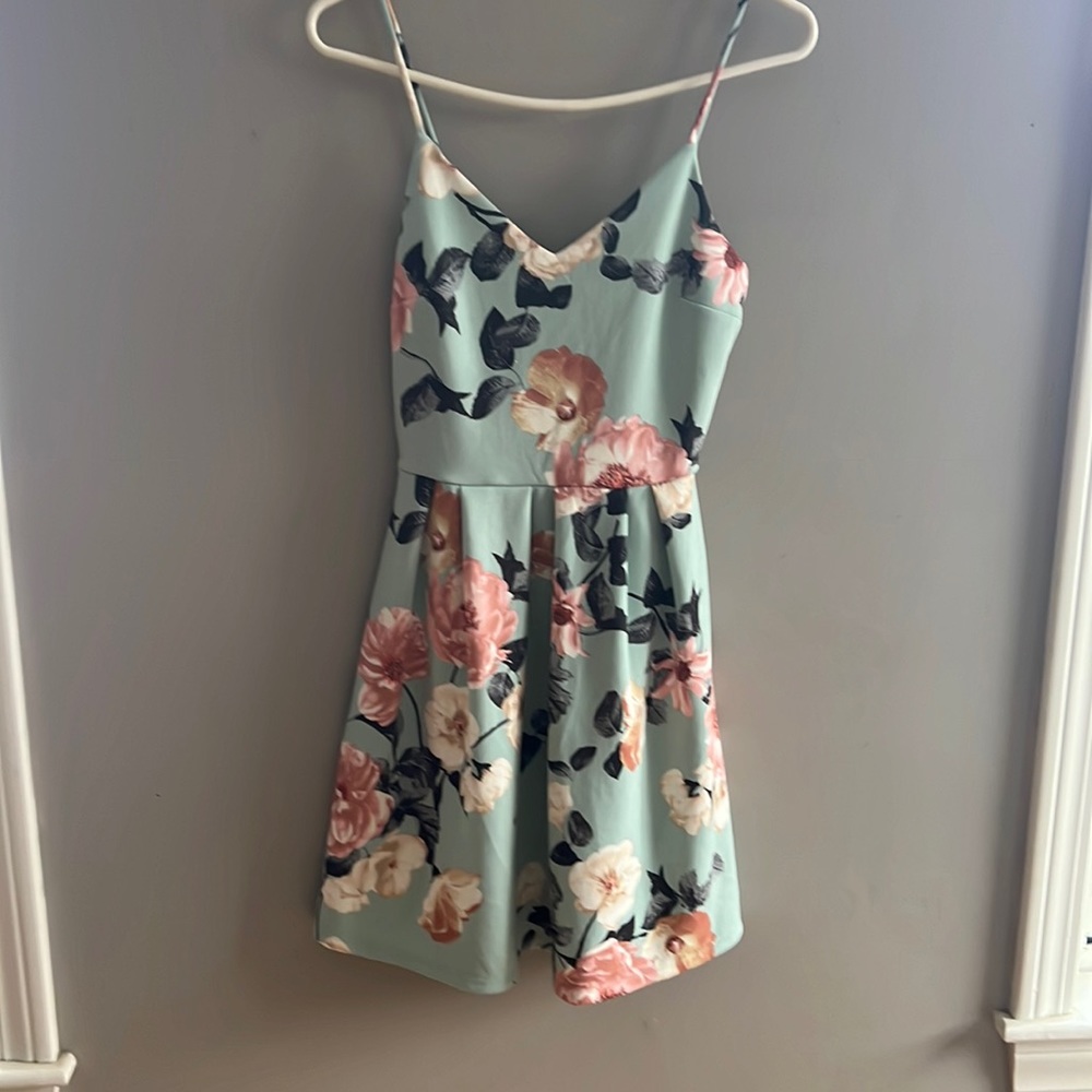 Monteau Floral dress size S